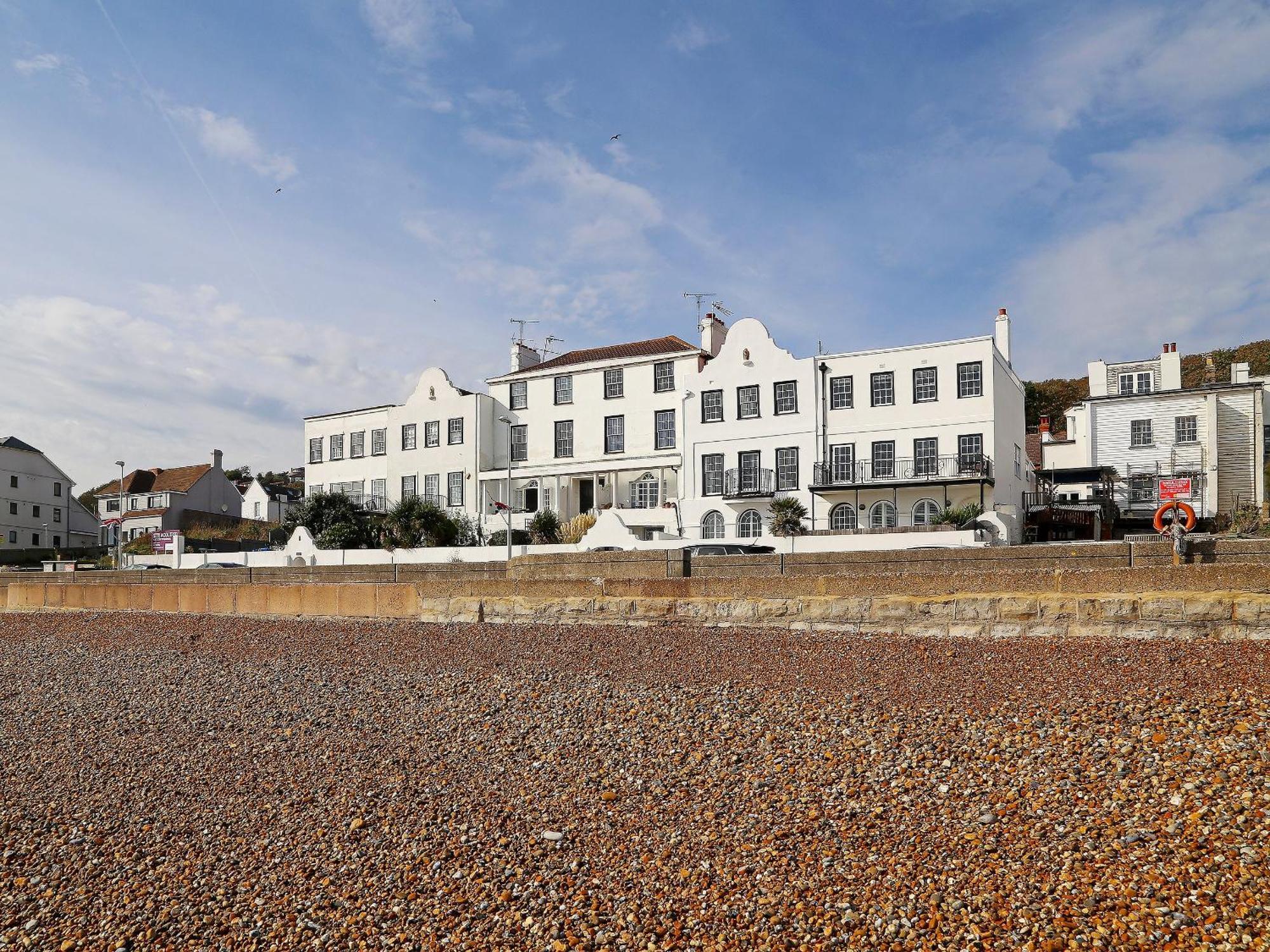 Seashore Apartment Sandgate Bagian luar foto
